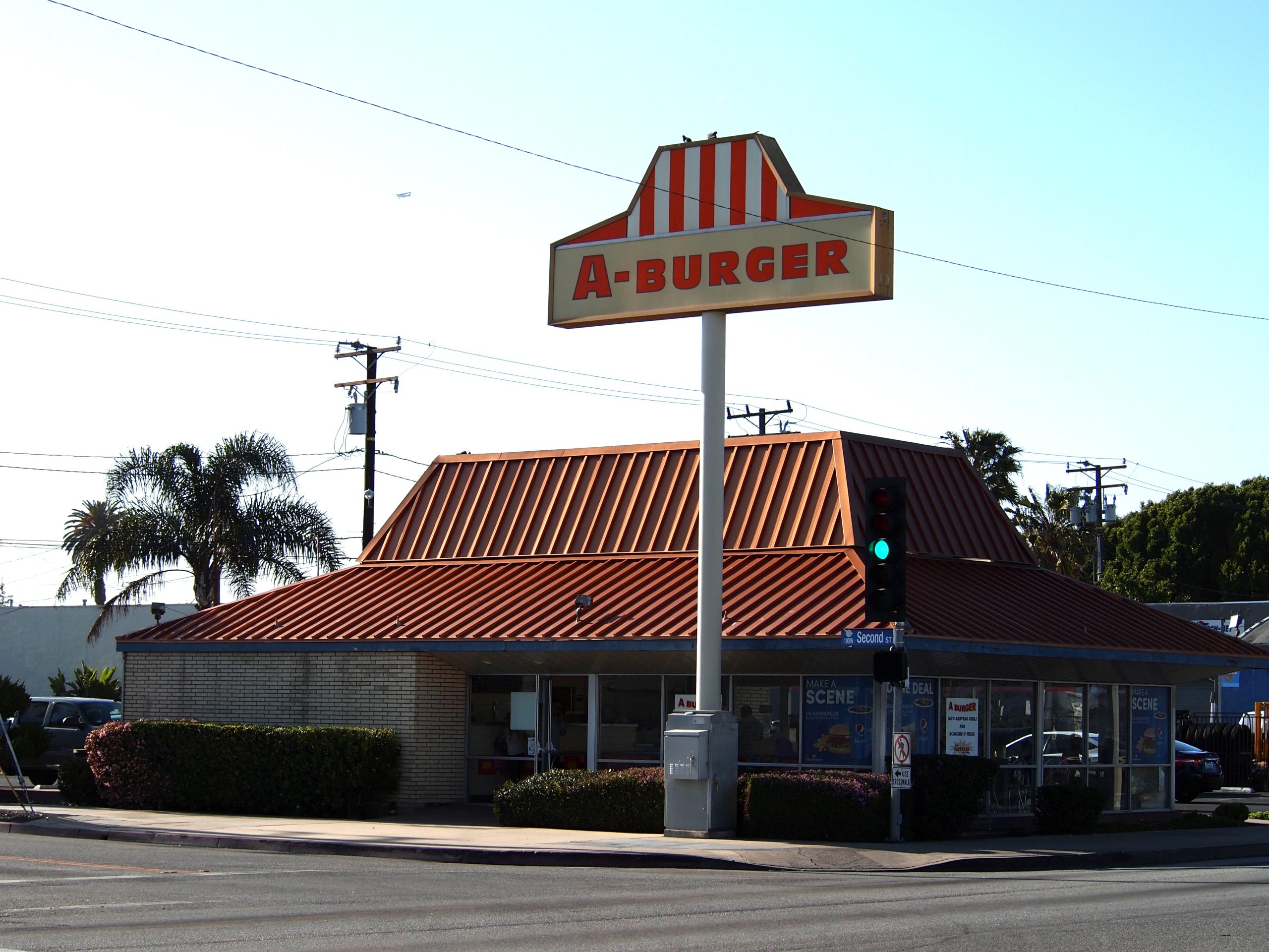 whataburger-california-houston-historic-retail