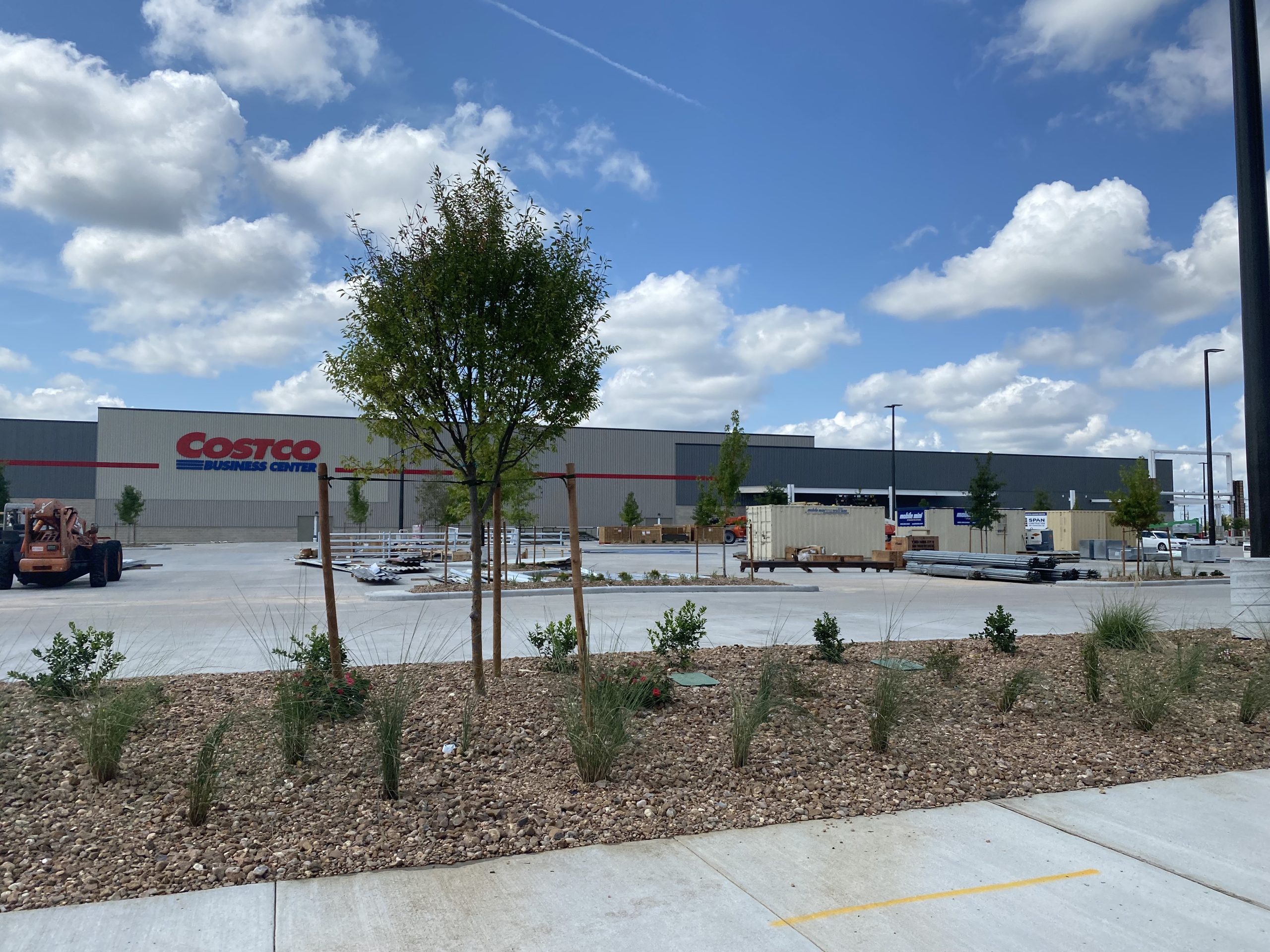 retail-news-costco-business-center-sets-a-grand-opening-date-while