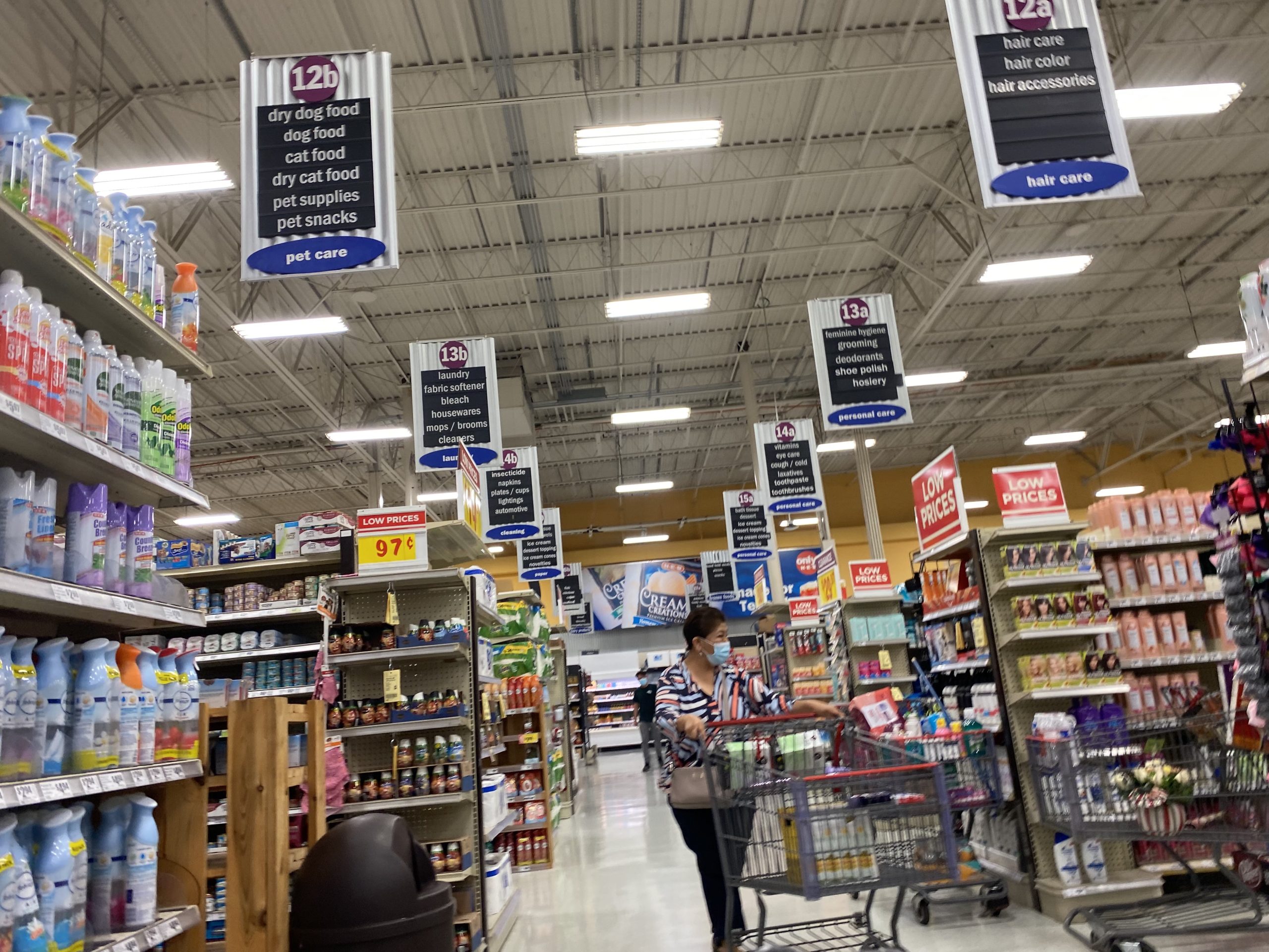 This HEB was an Albertson’s Grocery Palace, not so much lately though ...