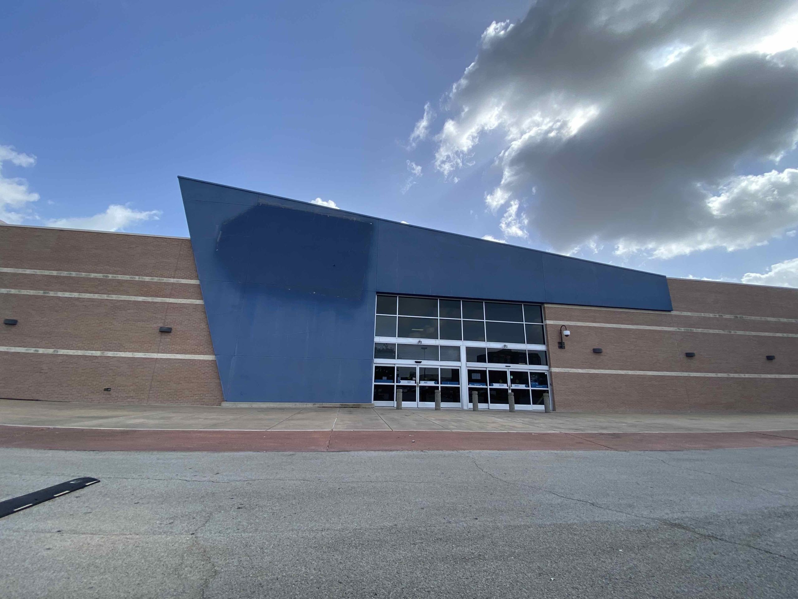 retail-news-burlington-moving-into-two-former-best-buy-locations