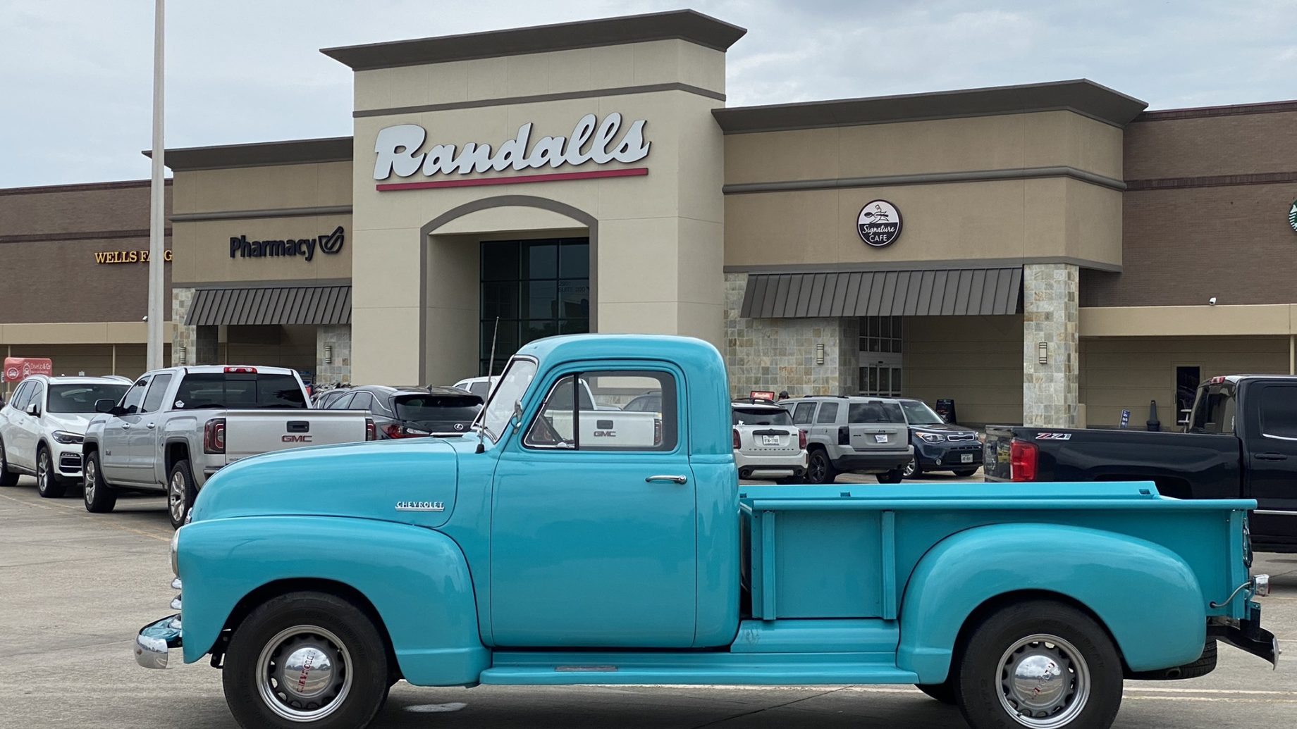 Classic truck in front of Randalls